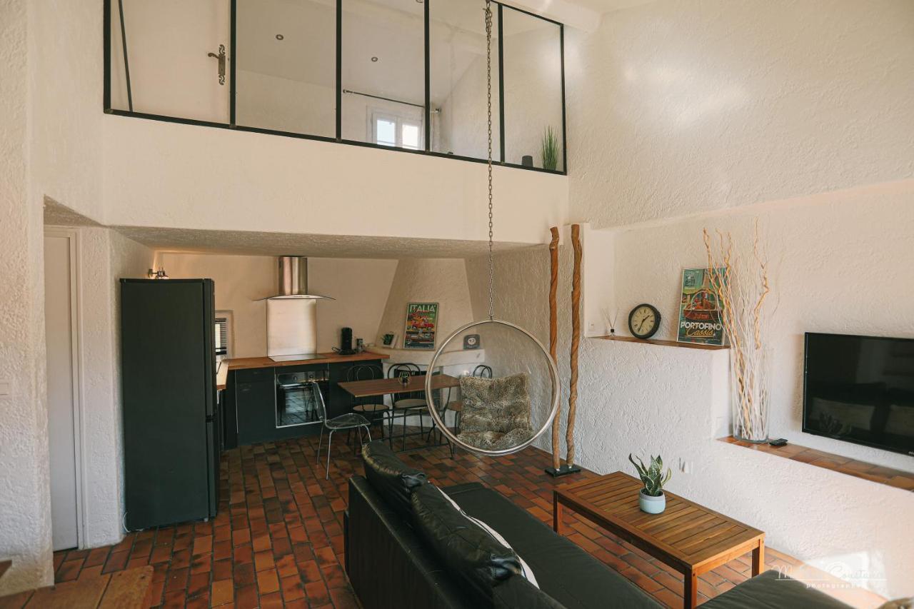 Le Duplex Apartment Каси Екстериор снимка