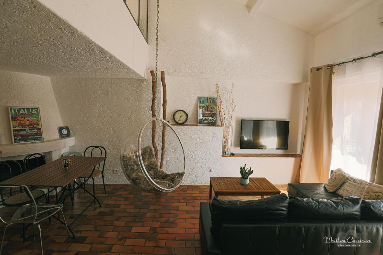 Le Duplex Apartment Каси Екстериор снимка