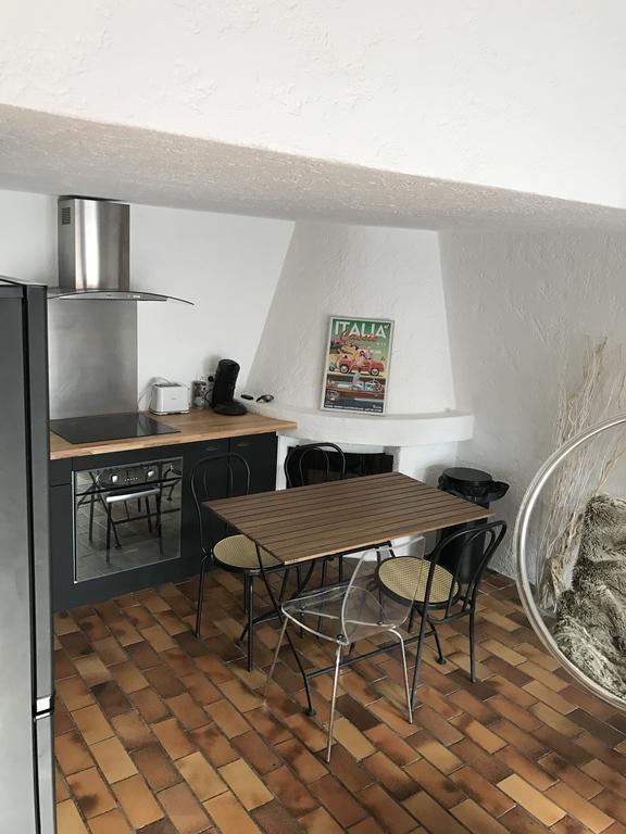 Le Duplex Apartment Каси Екстериор снимка